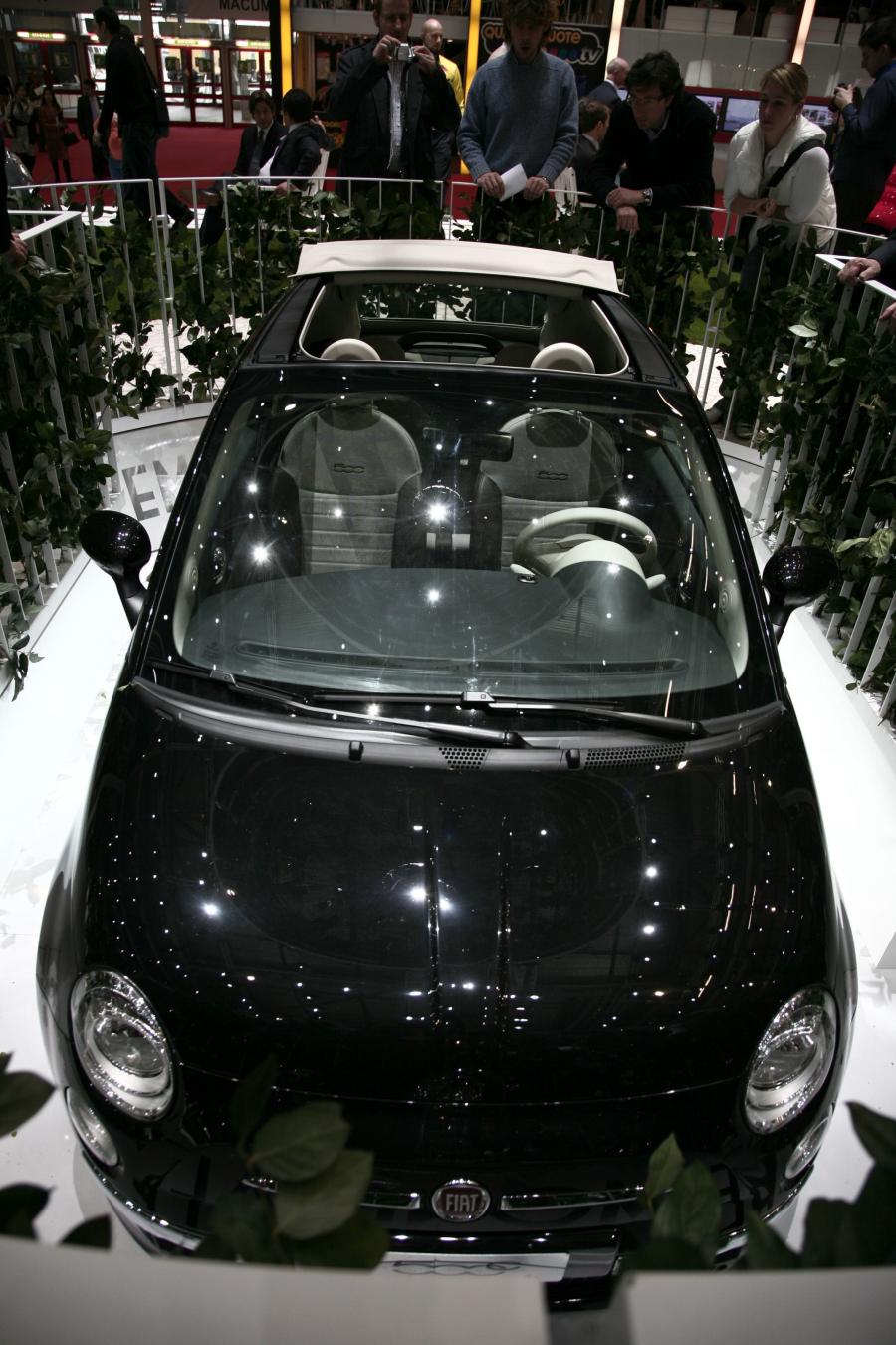  Fiat 500C 2010 года  (фото 10 из 25)
